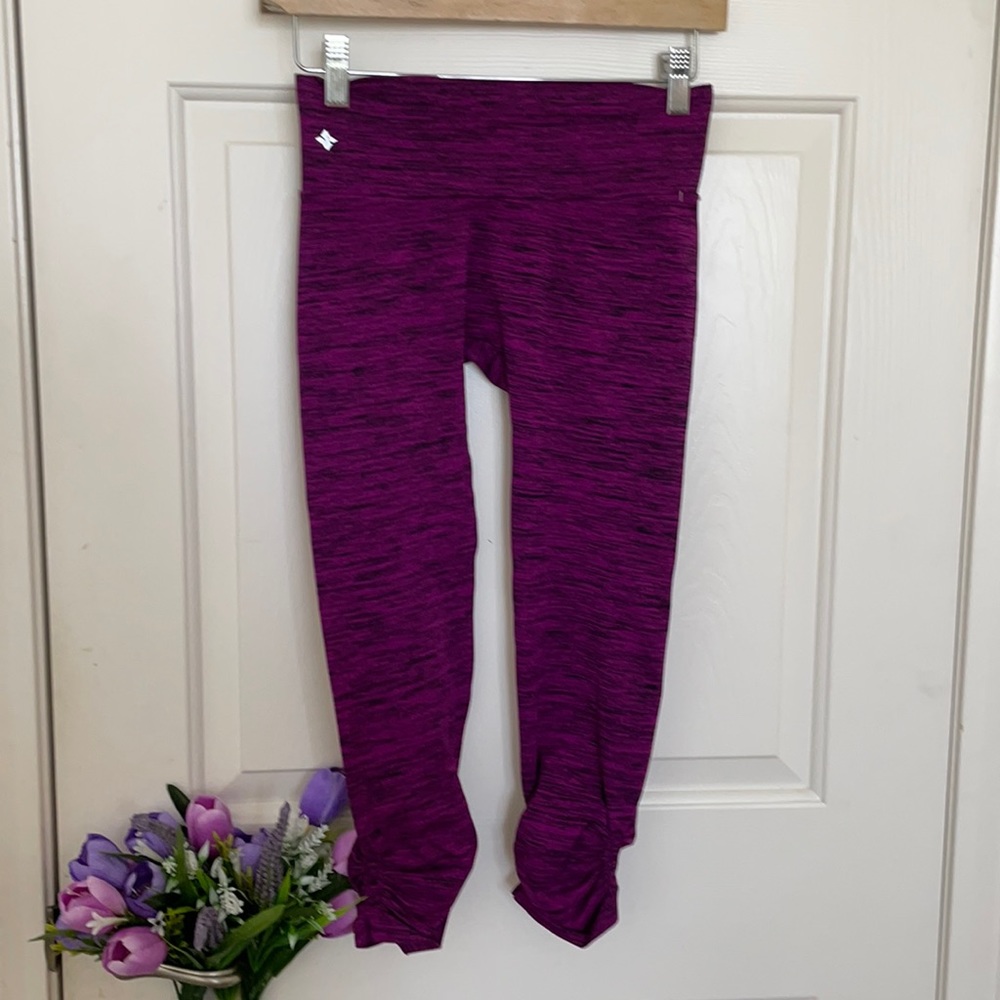 NUX purple leggings